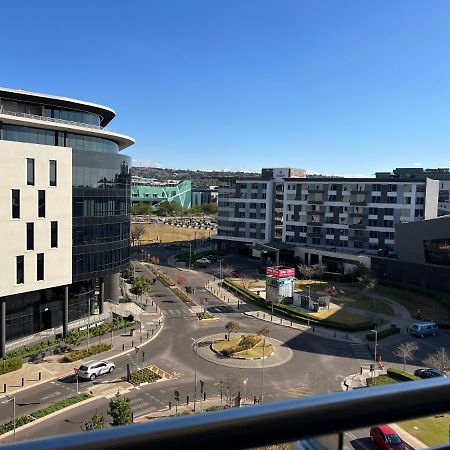 Pretoria-Noord519 Menlyn Maine Trilogyアパートメント エクステリア 写真