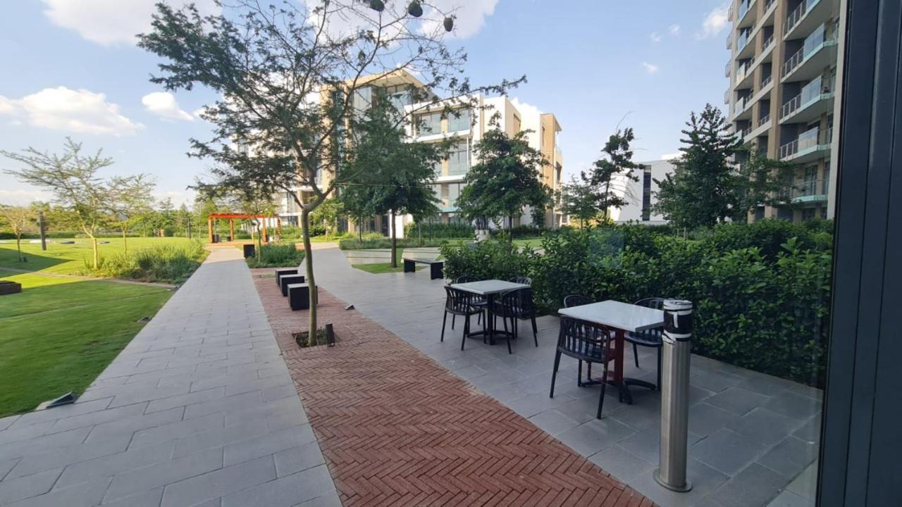 Pretoria-Noord519 Menlyn Maine Trilogyアパートメント エクステリア 写真