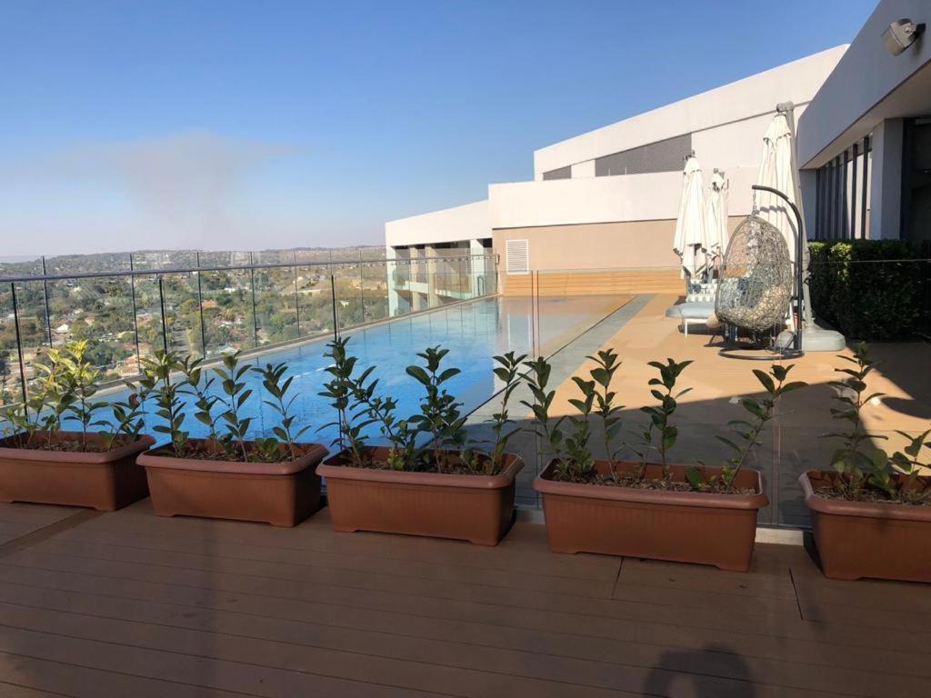 Pretoria-Noord519 Menlyn Maine Trilogyアパートメント エクステリア 写真